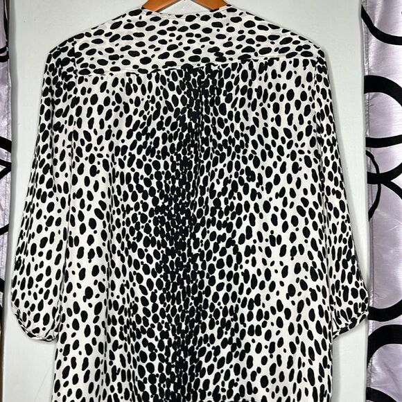 Talbots two piece set semi sheer animal print blouse and cami set - Picture 7 of 9